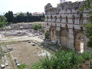 Les thermes romains de Cimiez (Eric Coffinet, Wikimedia, libre de réutilisation)