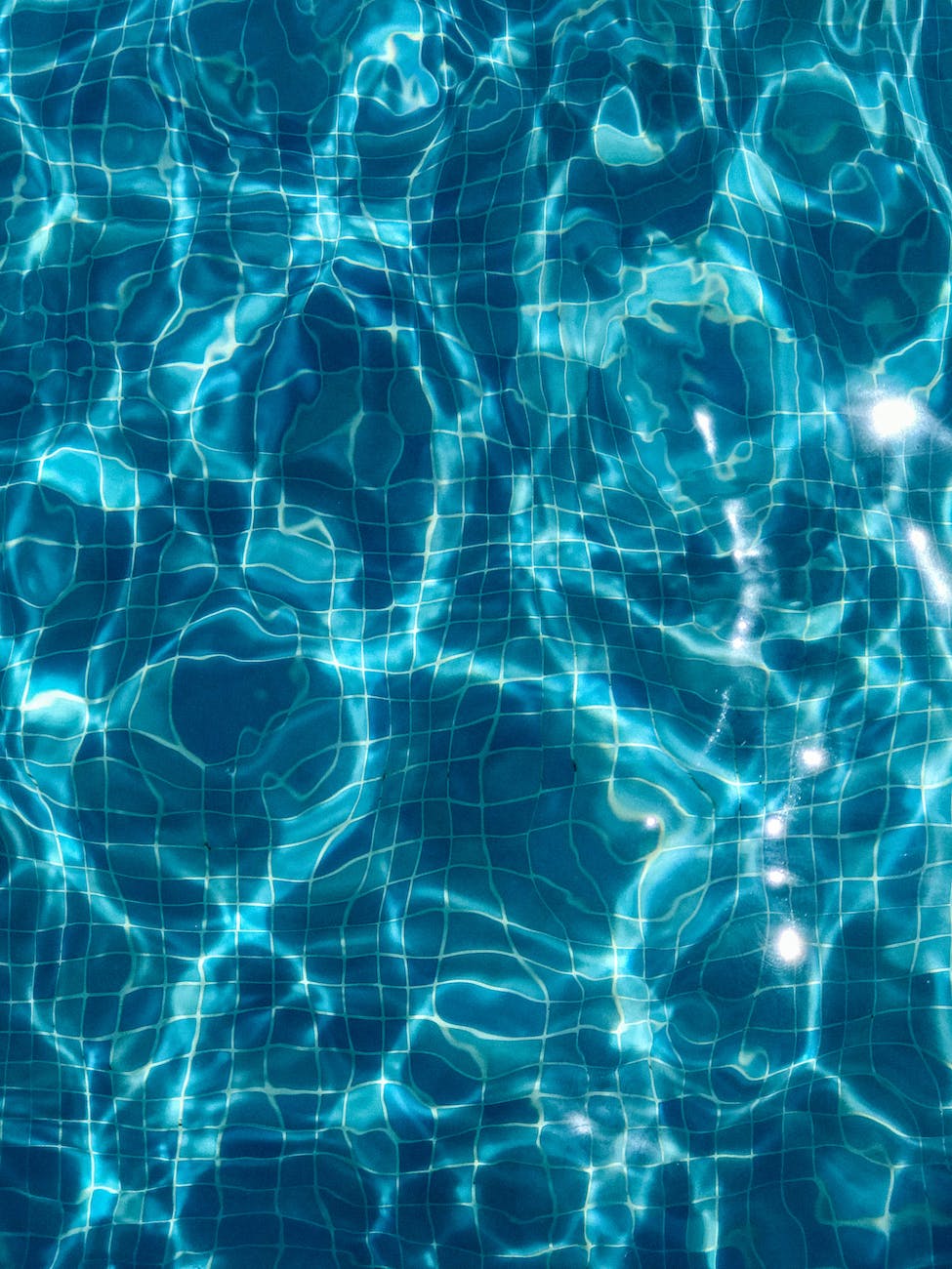 À la piscine, en&nbsp;avril