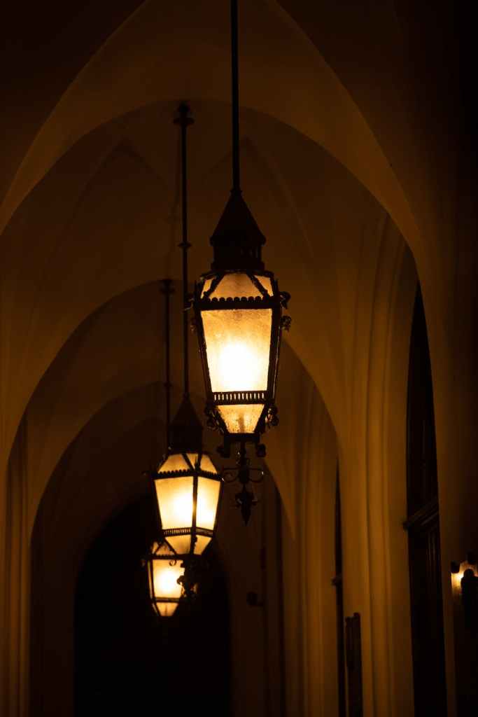 Sous les arcades