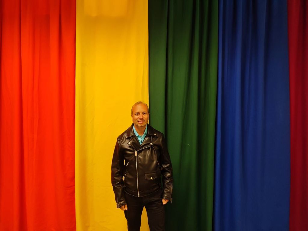 Rainbow flag voyelles